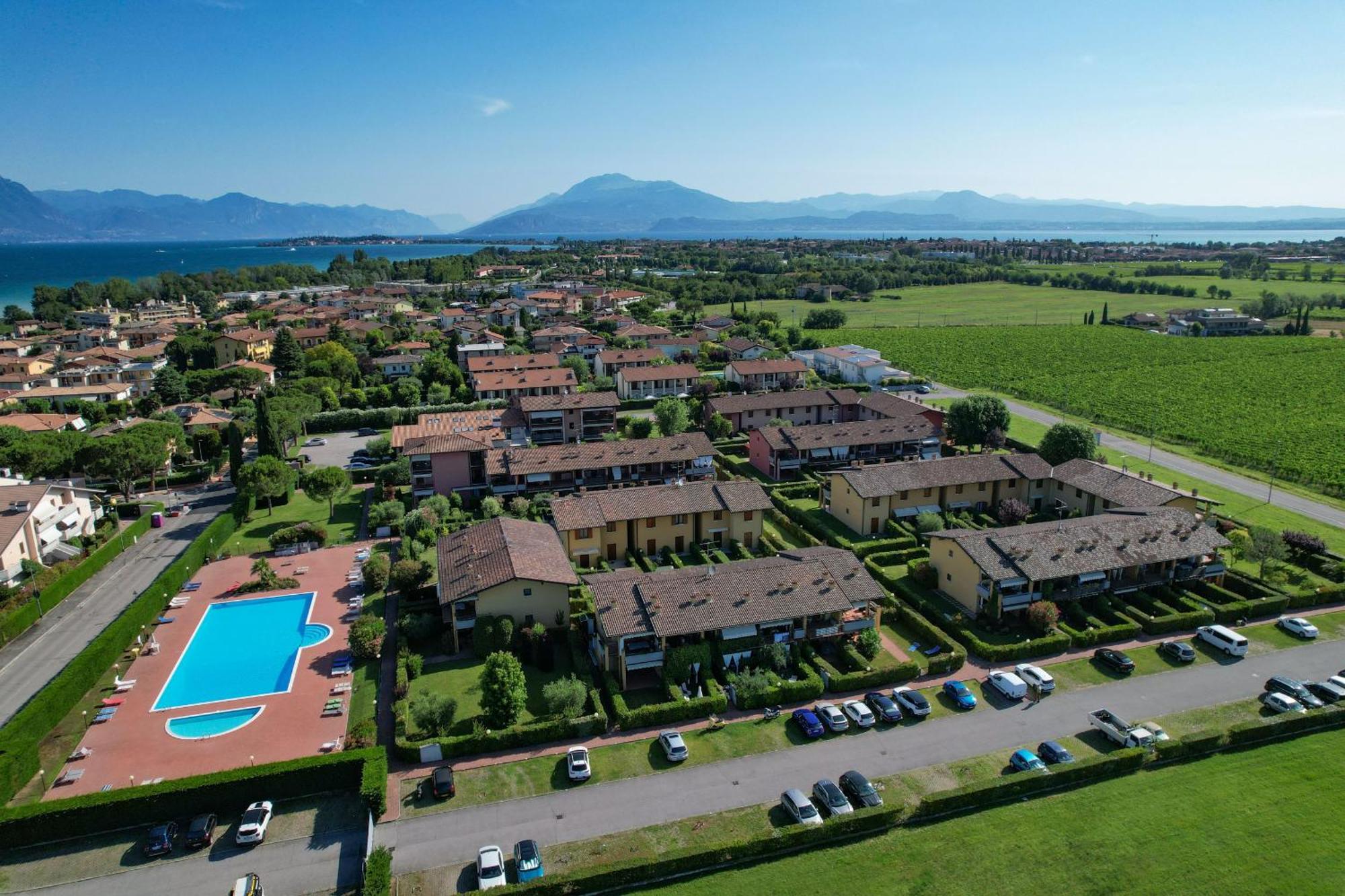 Appartamento Al Cascinale Desenzano del Garda Exterior foto