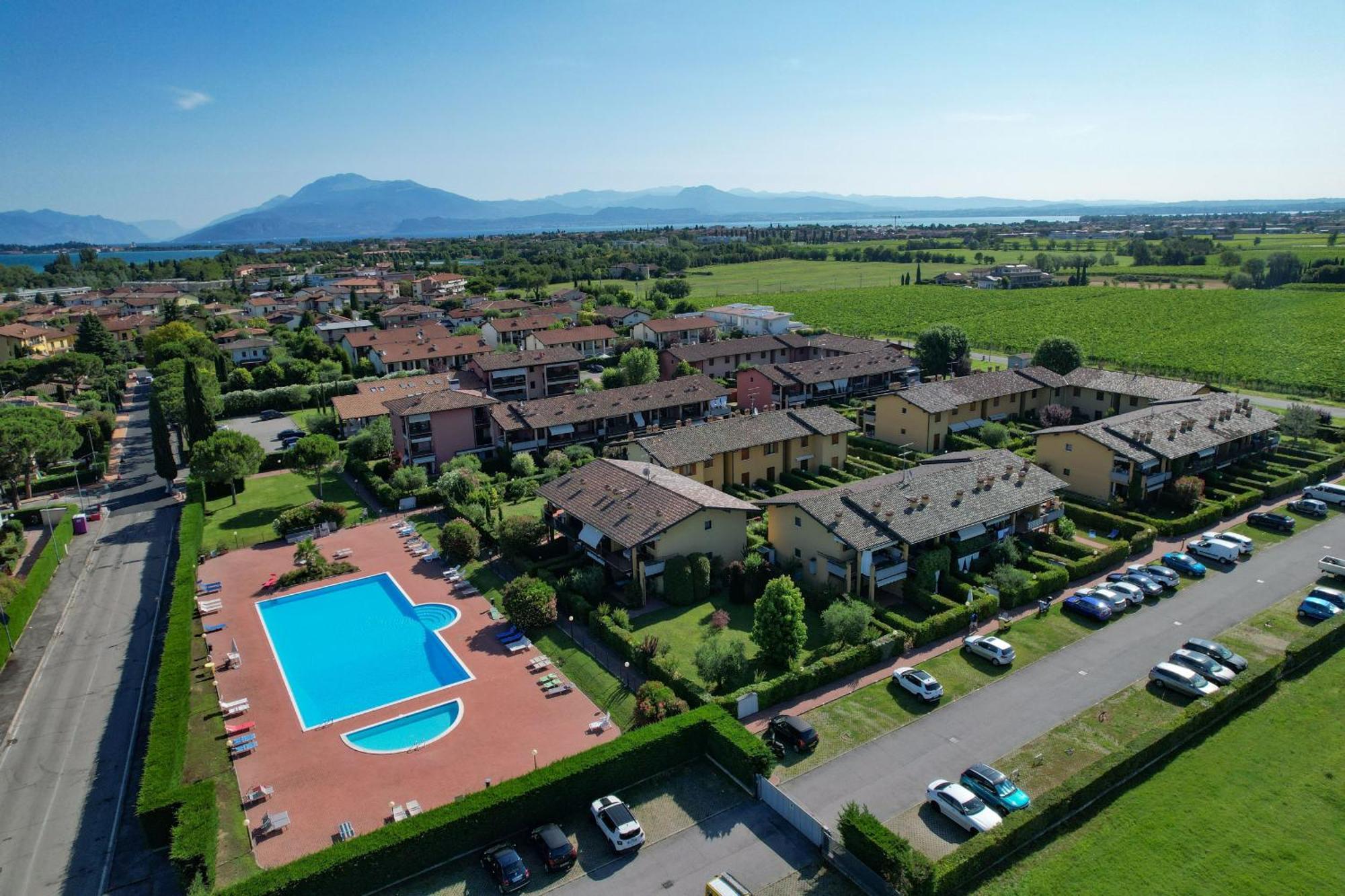 Appartamento Al Cascinale Desenzano del Garda Exterior foto